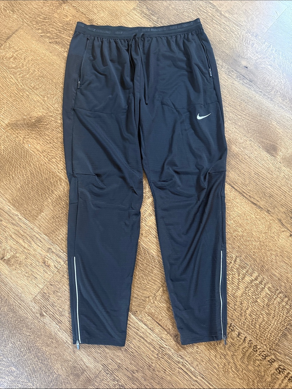 Nike Black Reflective-Accent Men's Joggers